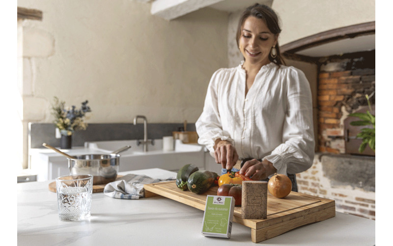 Nouveauté : découvrez notre savon exfoliant pour les cuisiniers à la poudre de café et parfumé à la rhubarbe