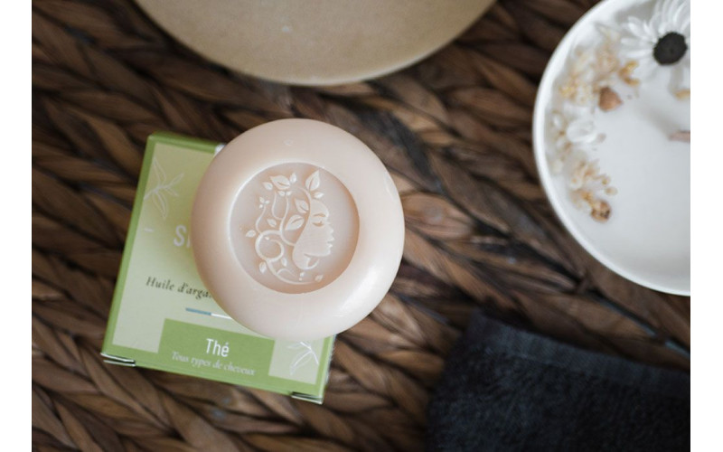 Shampooing Solide et Lavant 3 en 1 : Les Alliés Pratiques pour les Week-ends et les Vacances